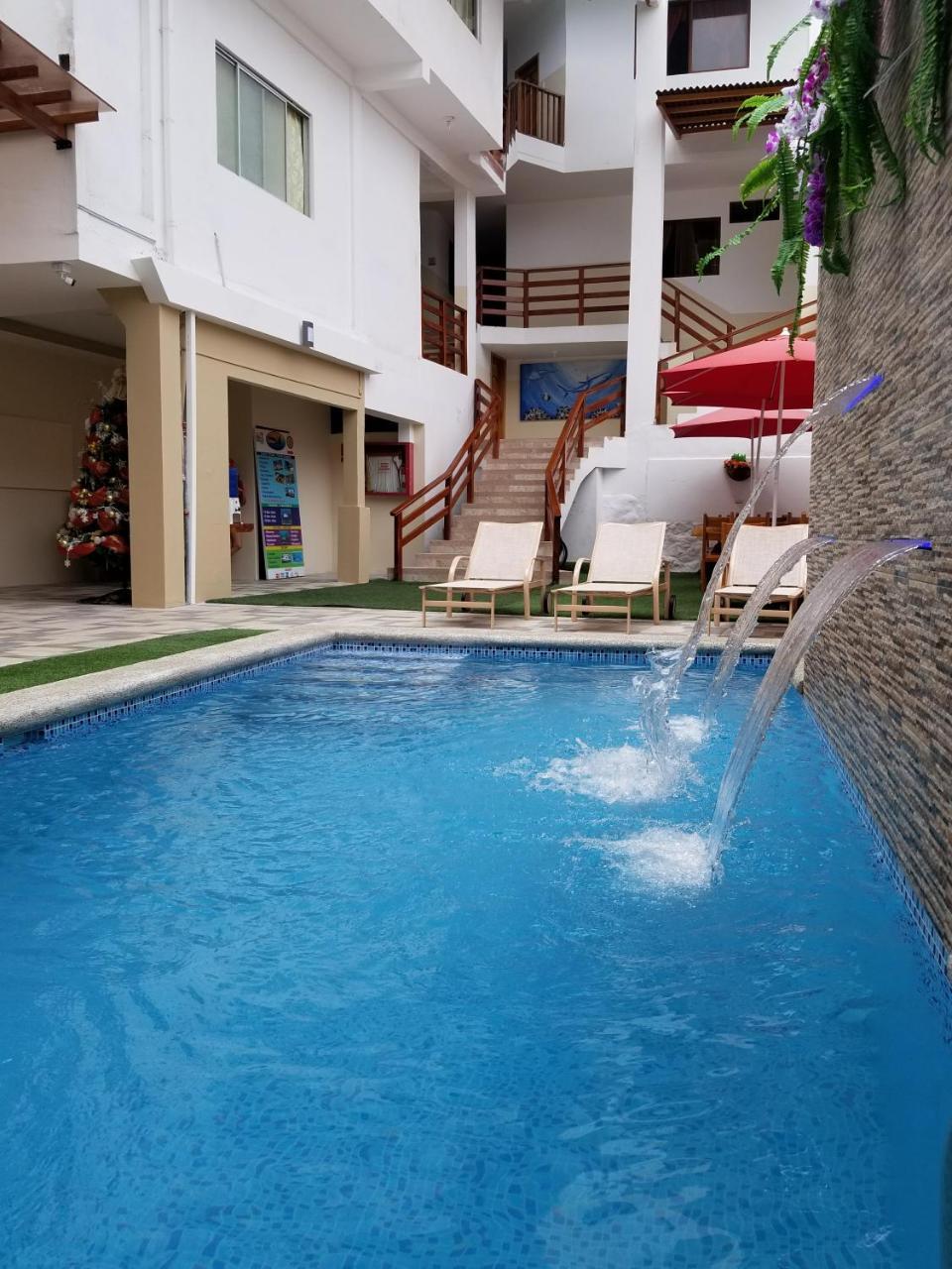 Hostal Espana Puerto Ayora  Exterior photo